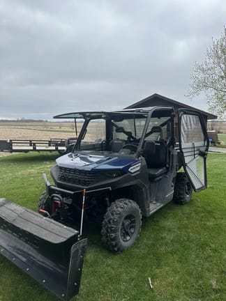 2023 Polaris Ranger 1000 Equipment Image0