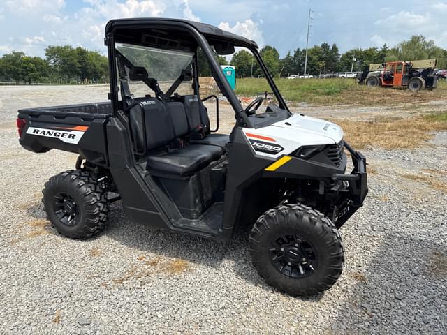Image of Polaris Ranger 1000 equipment image 2