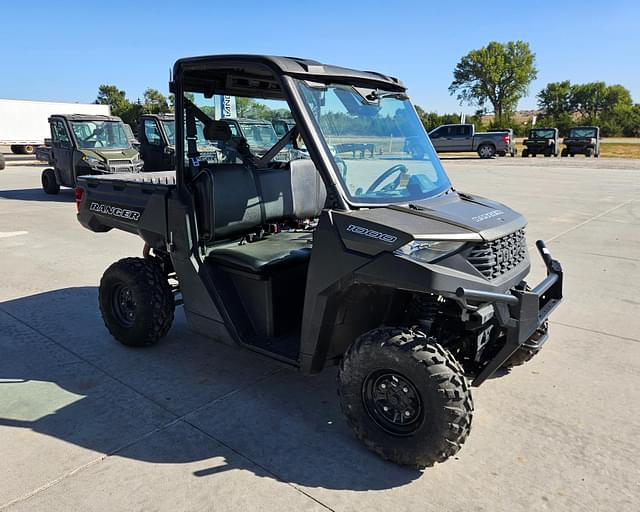 Image of Polaris Ranger 1000 equipment image 1