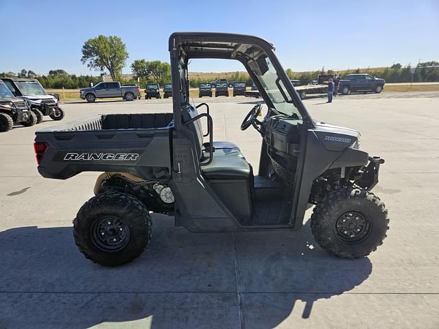 Image of Polaris Ranger 1000 equipment image 3