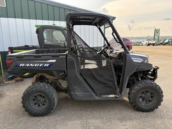 Image of Polaris Ranger XP 1000 equipment image 2