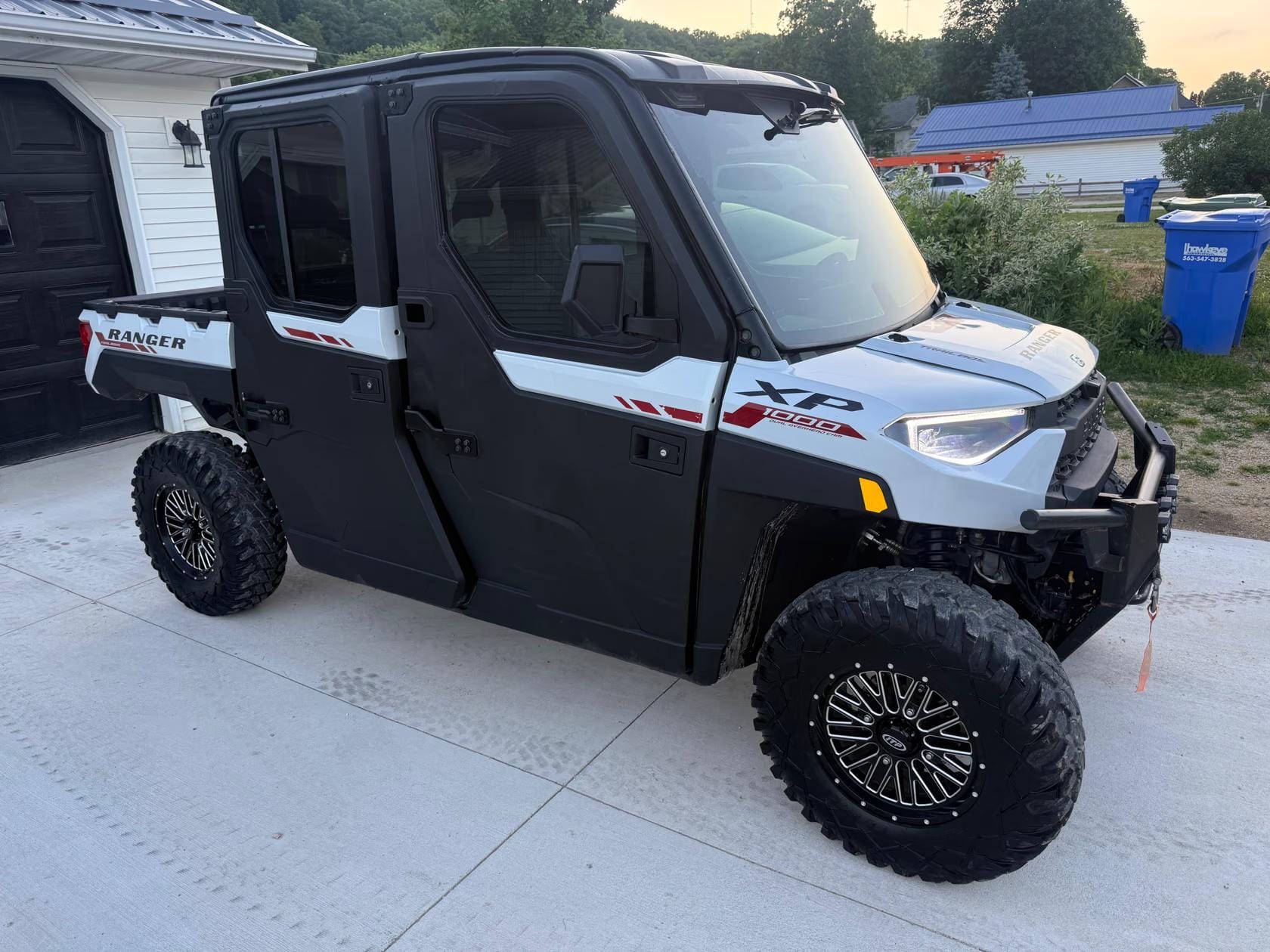 2023 Polaris Ranger XP 1000 Equipment Image0