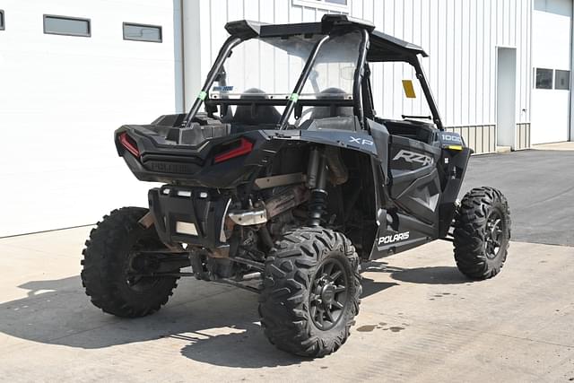 Image of Polaris RZR XP 1000 equipment image 2