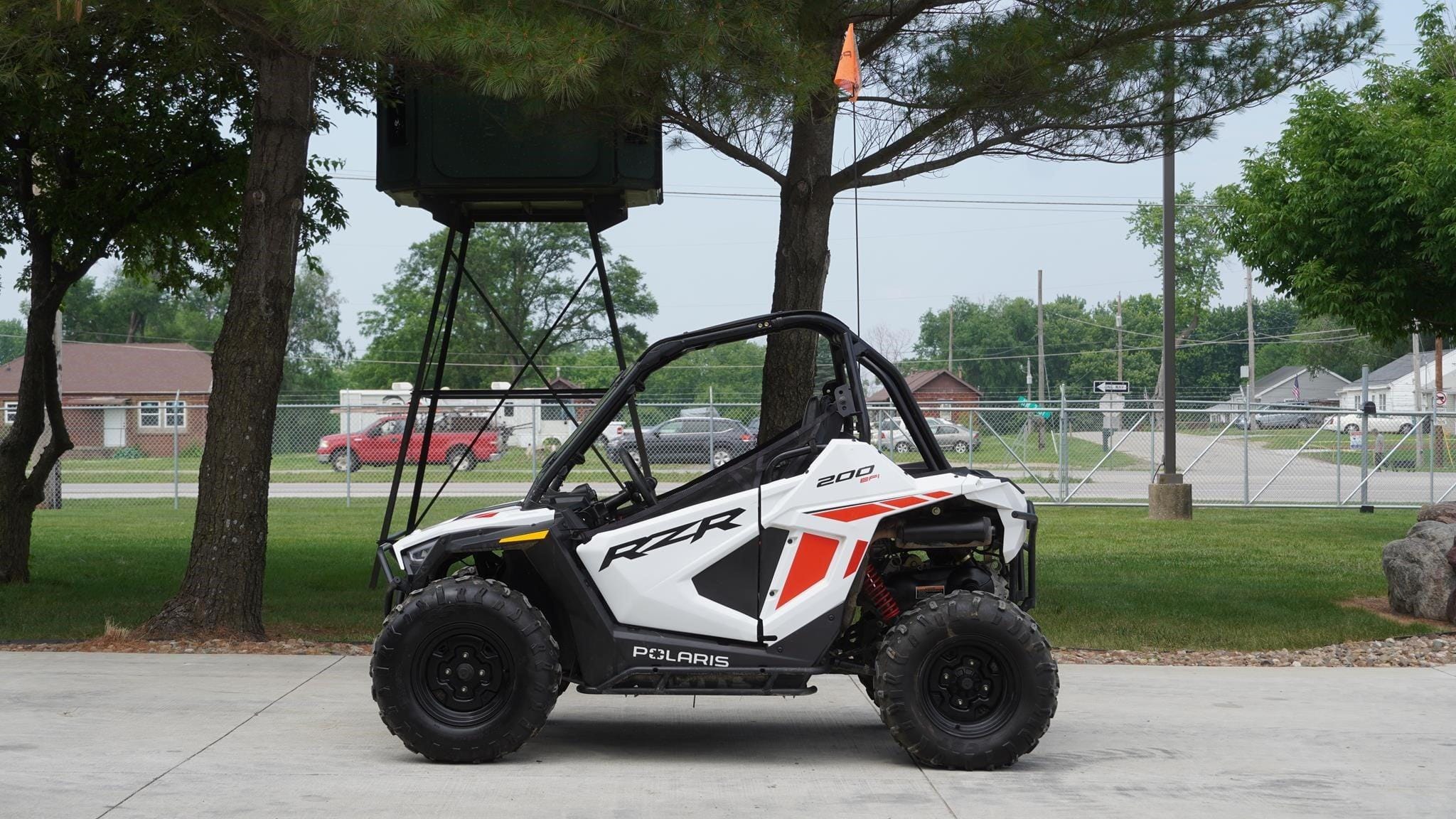 2023 Polaris RZR 200 EFI Equipment Image0