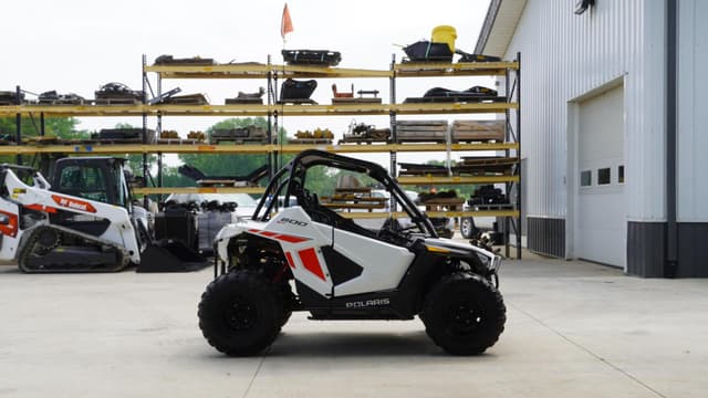 Image of Polaris RZR 200 EFI equipment image 4