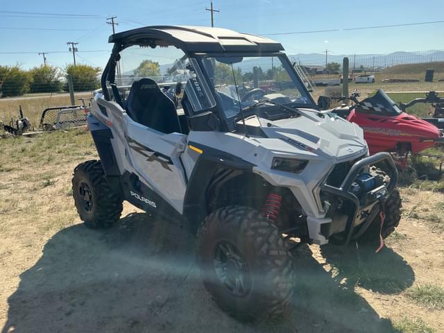 Image of Polaris RZR Trail S equipment image 2