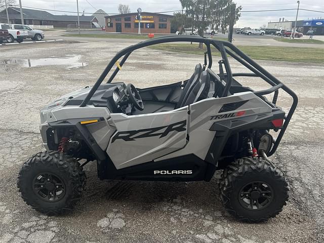 Image of Polaris RZR Trail S 1000 equipment image 4