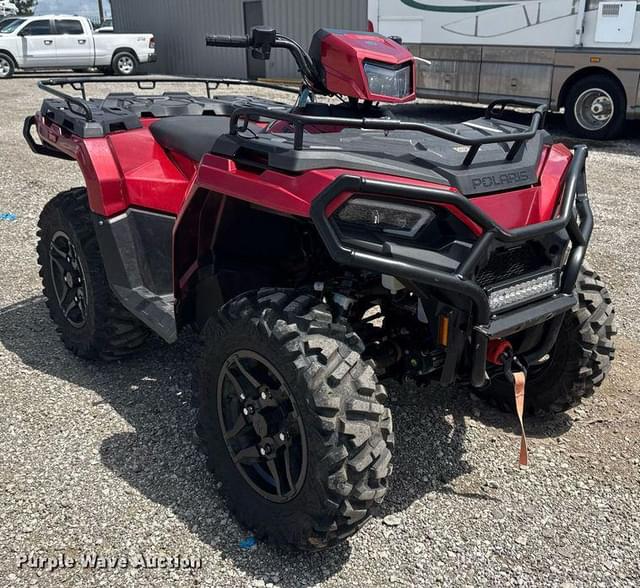 Image of Polaris Sportsman 570 equipment image 2