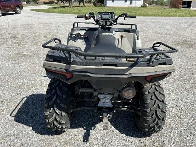 Image of Polaris Sportsman 570 equipment image 3
