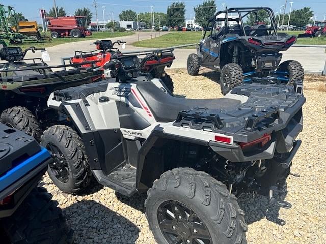 Image of Polaris Sportsman 850 equipment image 2