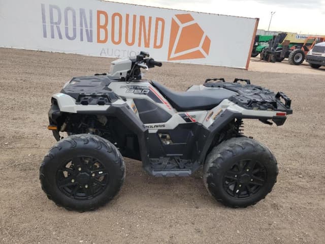 Image of Polaris Sportsman 850 equipment image 1