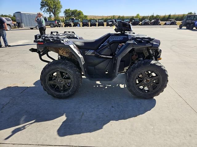 Image of Polaris Sportsman 850 equipment image 3