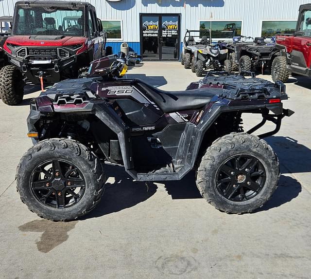 Image of Polaris Sportsman 850 equipment image 2