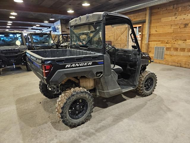 Image of Polaris Ranger XP 1000 equipment image 3