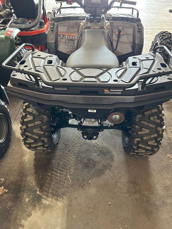 Image of Polaris Sportsman 570 equipment image 4