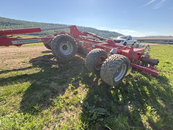 Image of Pottinger Terradisc 8001T equipment image 1