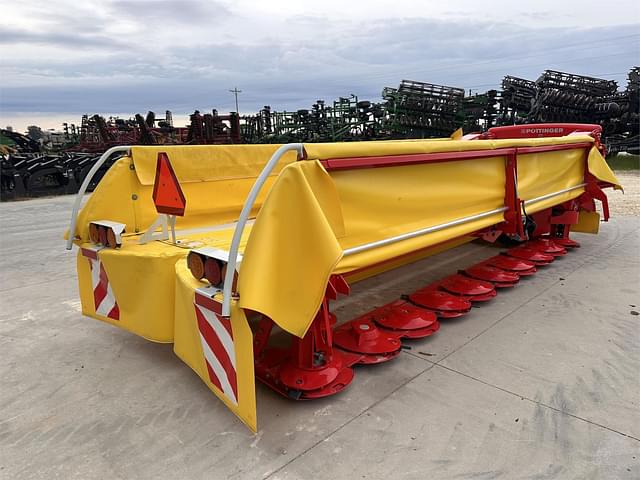 Image of Pottinger Novacat S12 equipment image 4