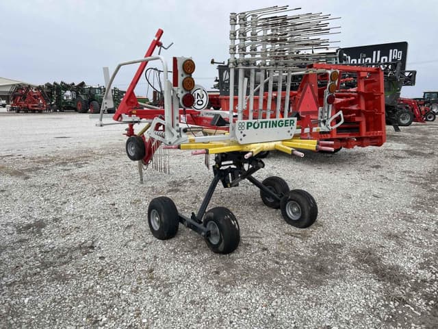 Image of Pottinger Top 462A equipment image 3