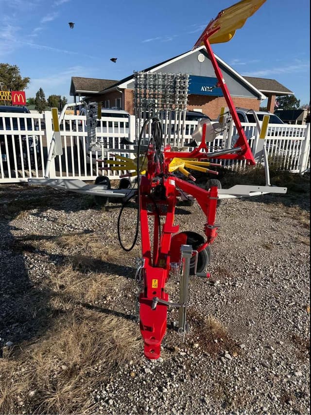 Image of Pottinger Top 462A equipment image 3