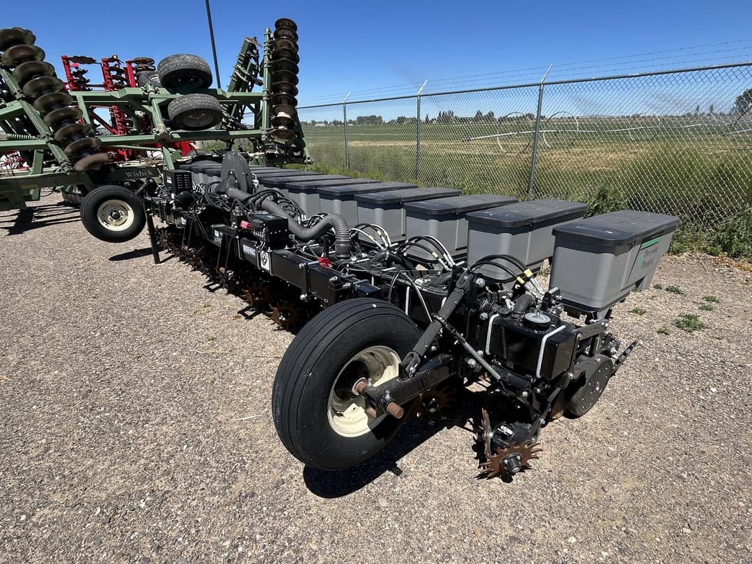 Image of Precision Planting 12-22 Primary image