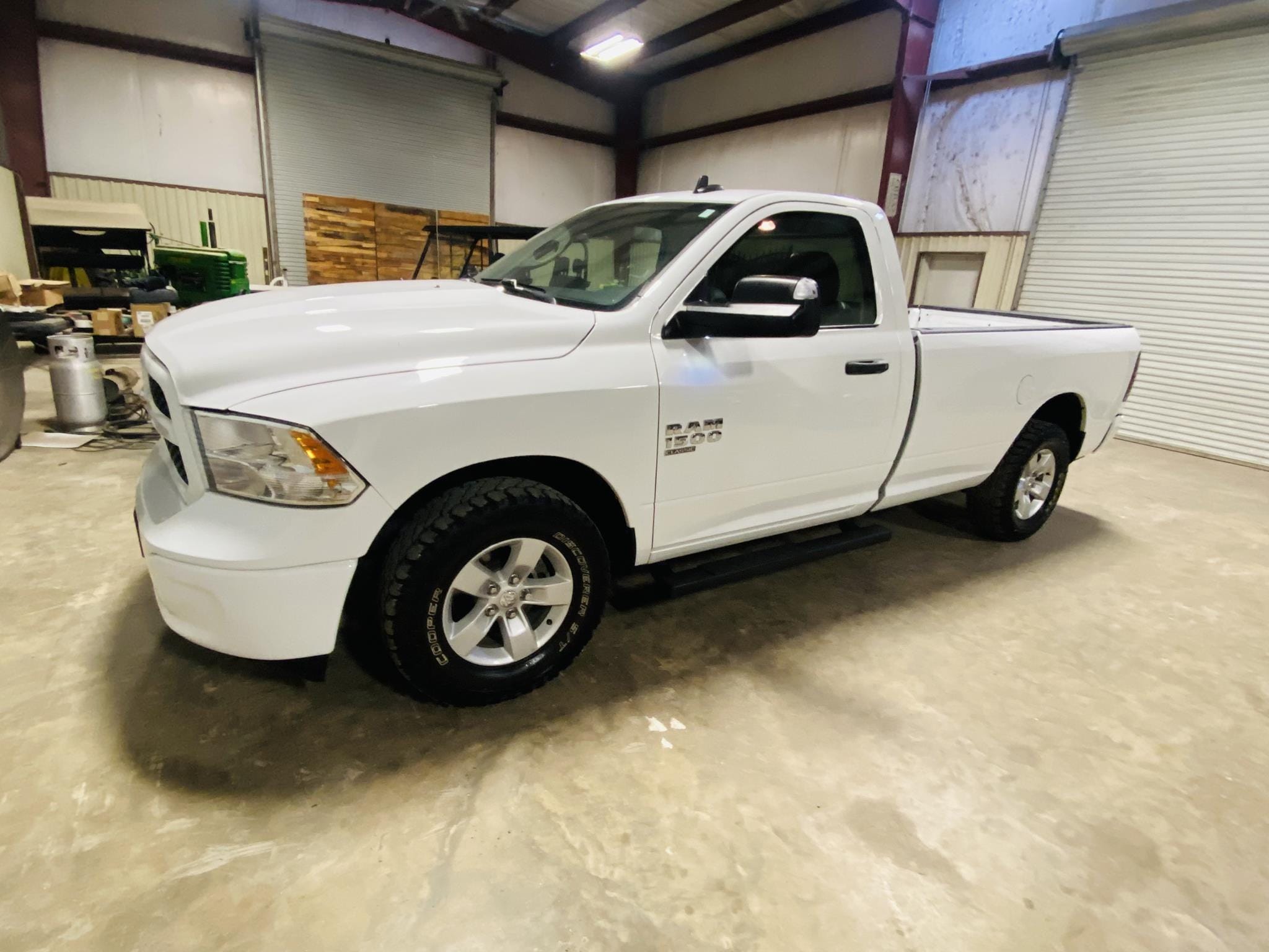 2023 Dodge Ram 1500 Equipment Image0
