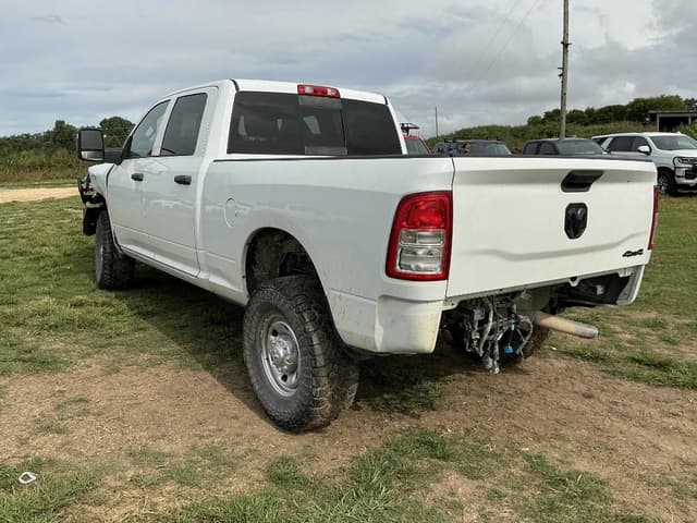 Image of Dodge Ram 2500 equipment image 2
