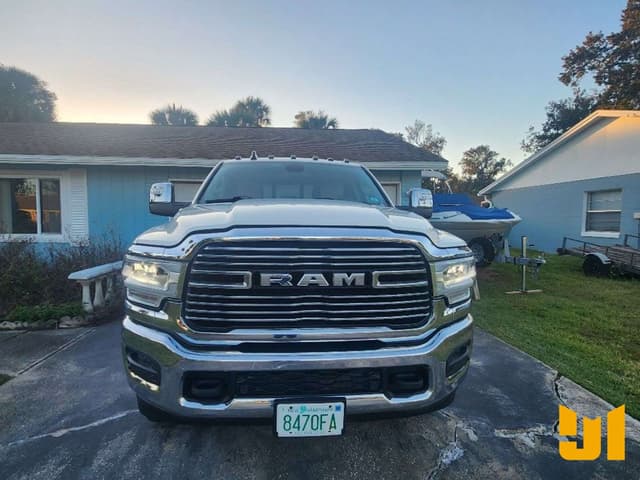 Image of Dodge Ram 2500 equipment image 2