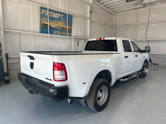 Image of Dodge Ram 3500 equipment image 4