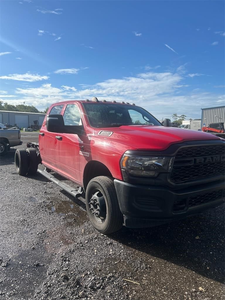 2023 Dodge Ram 3500 Equipment Image0