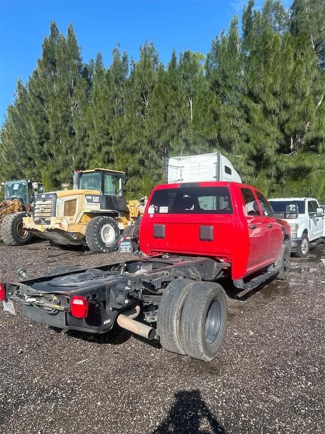 Image of Dodge Ram 3500 equipment image 4