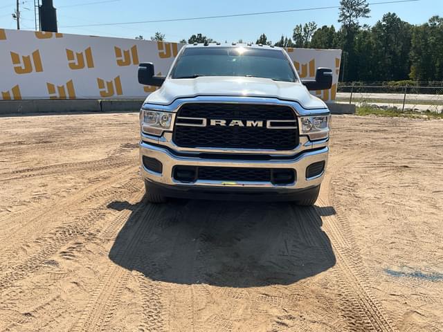 Image of Dodge Ram 3500HD equipment image 1