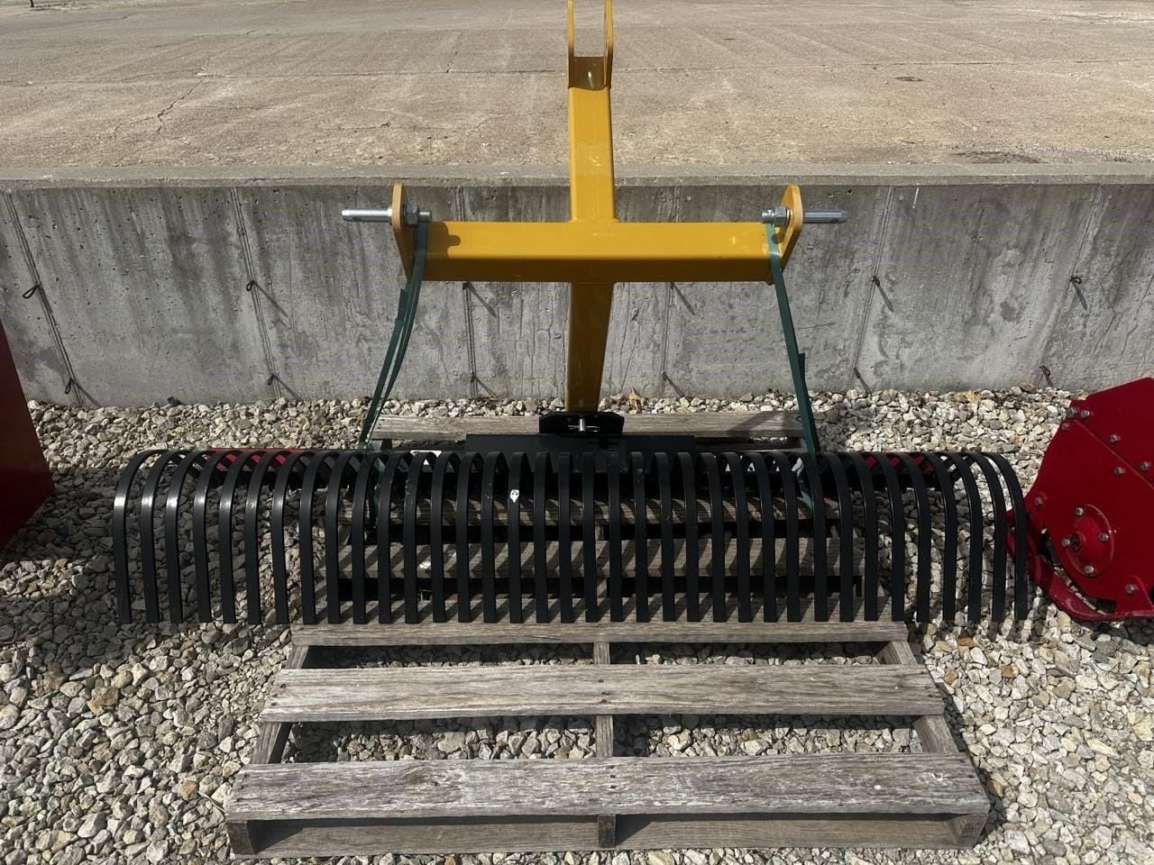 2023 Rhino LLR72 Equipment Image0