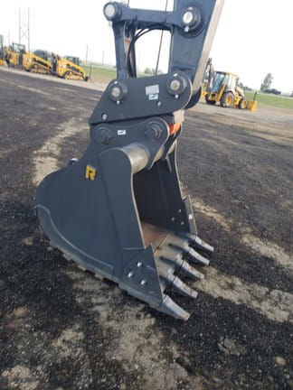 2023 Rockland 245HD48 Equipment Image0