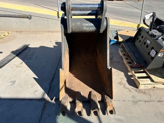 2023 Rockland 345HD30 Equipment Image0