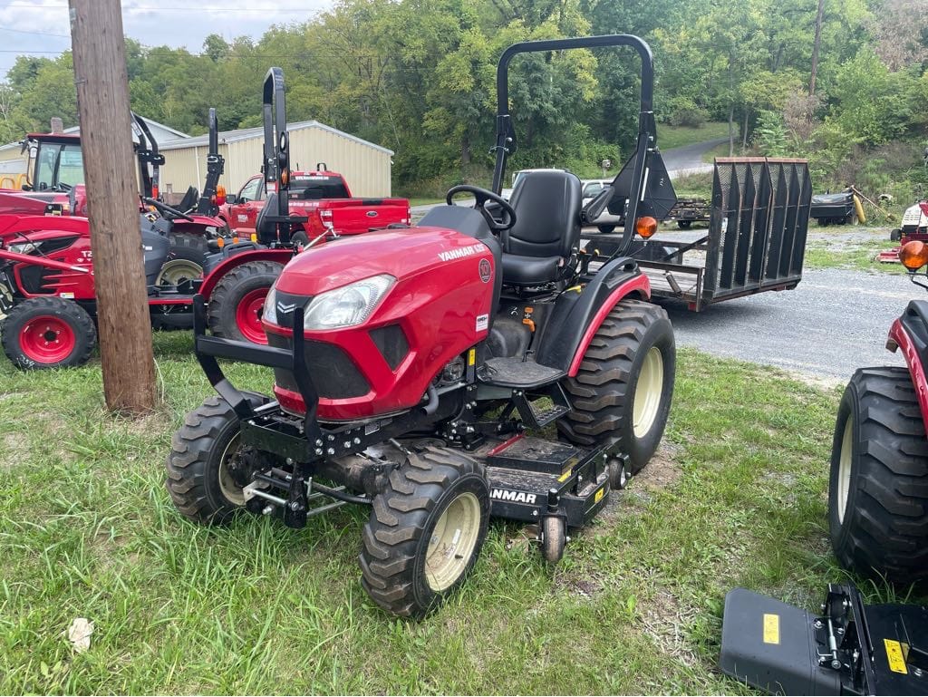 2023 Yanmar SA425 Equipment Image0