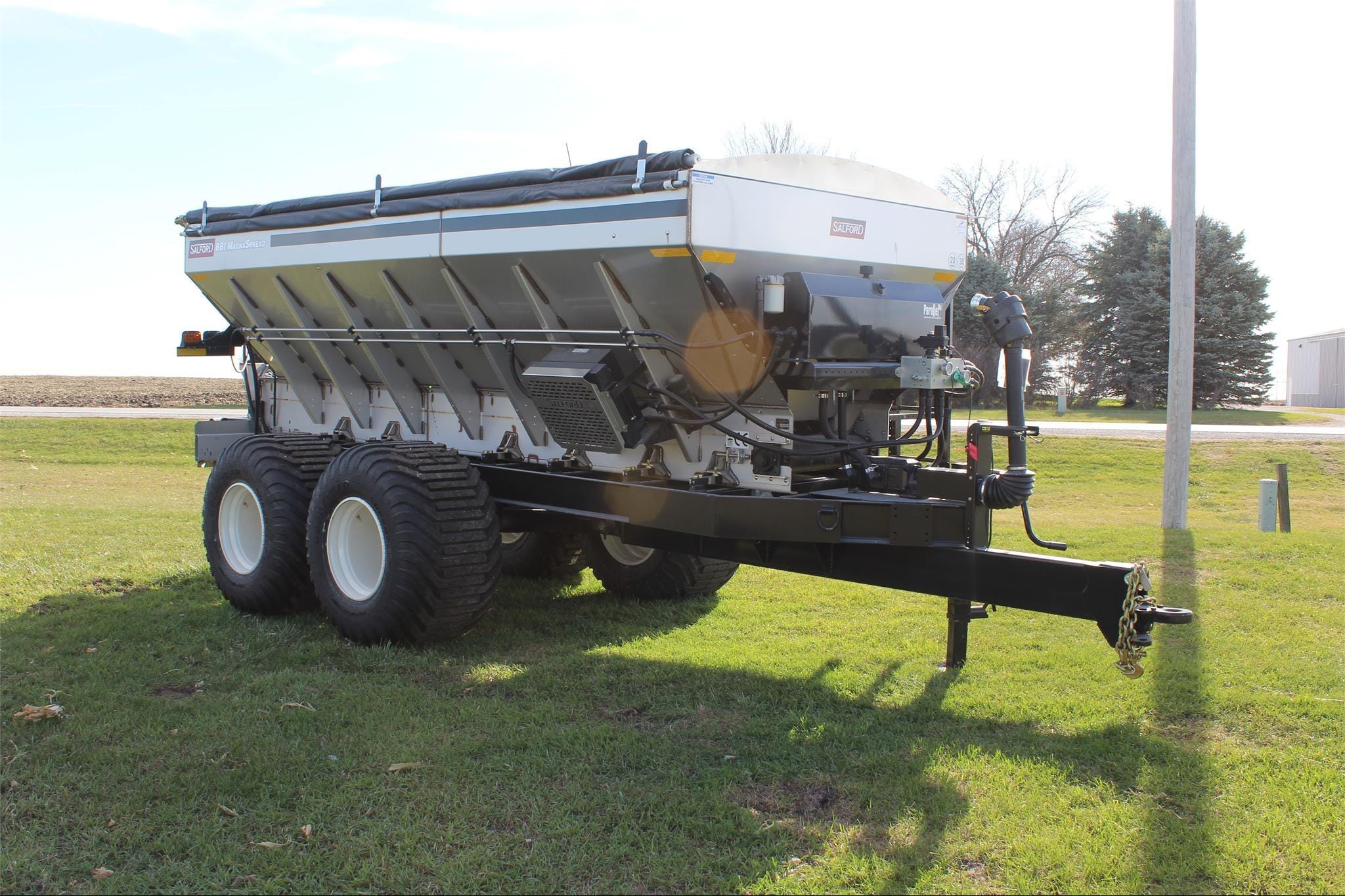 2023 BBI MagnaSpread Equipment Image0