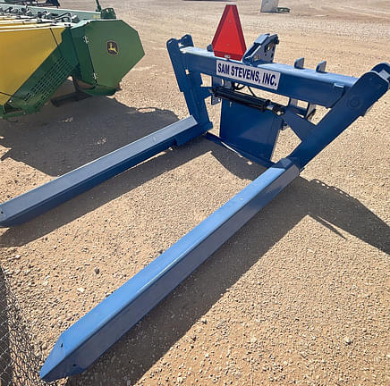 Image of Sam Stevens Cotton Bale Handler Image 0