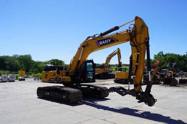 Image of SANY SY225C equipment image 3