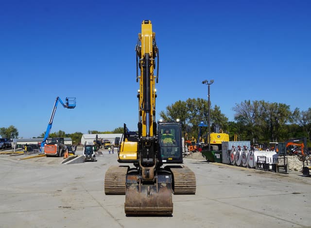 Image of SANY SY225C LC equipment image 3