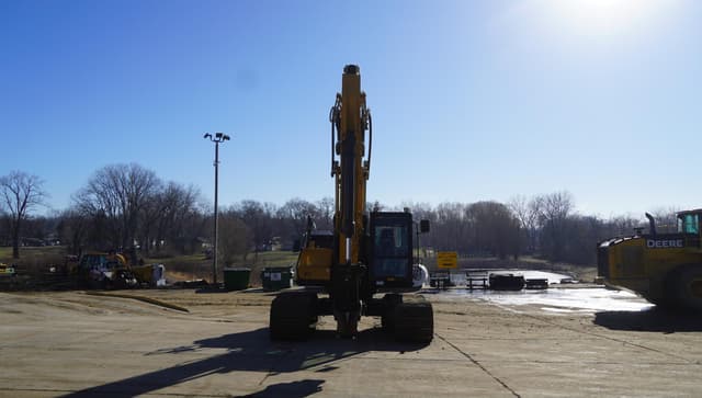 Image of SANY SY225C LC equipment image 2