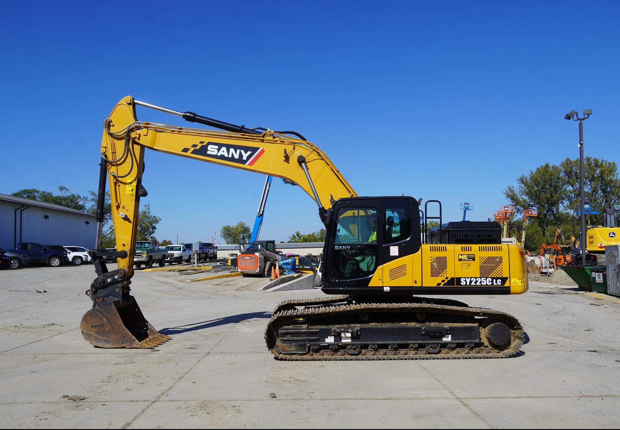 2023 SANY SY225C LC Equipment Image0