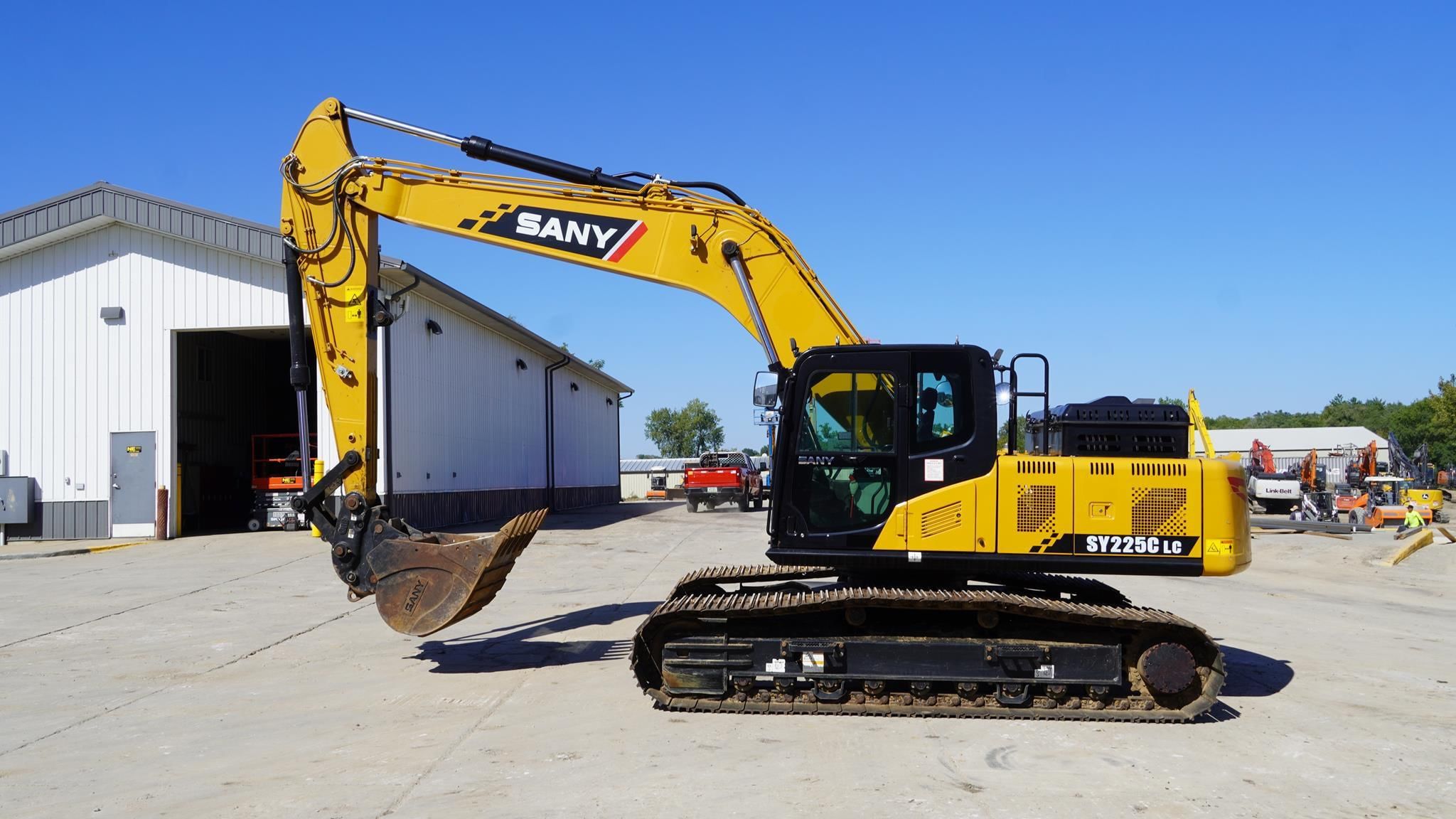 2023 SANY SY225C LC Equipment Image0