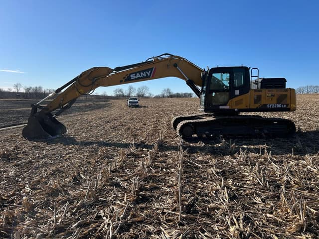 Image of SANY SY225C LC equipment image 4