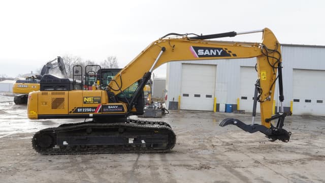 Image of SANY SY225C LC equipment image 3
