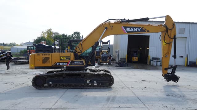 Image of SANY SY225C LC equipment image 4