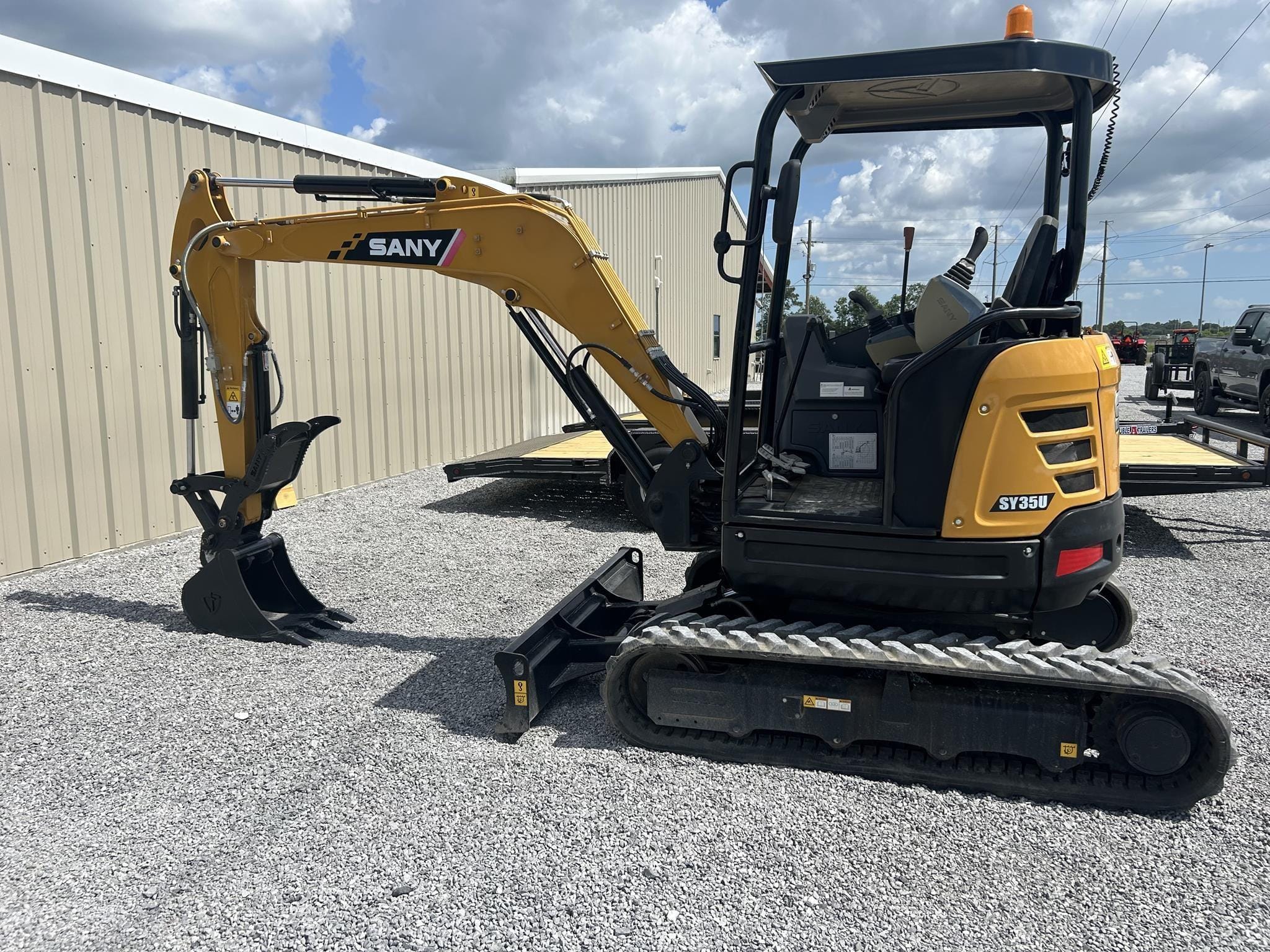 2023 SANY SY35U Equipment Image0