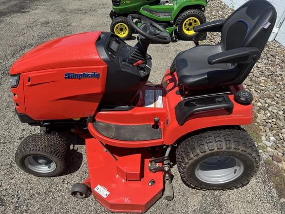 Image of Simplicity Prestige equipment image 1