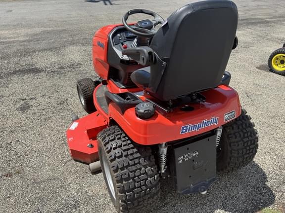 Image of Simplicity Prestige equipment image 4