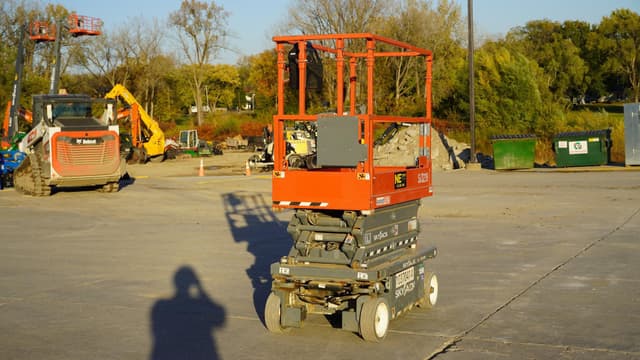 Image of Sky Jack SJ3219 equipment image 4