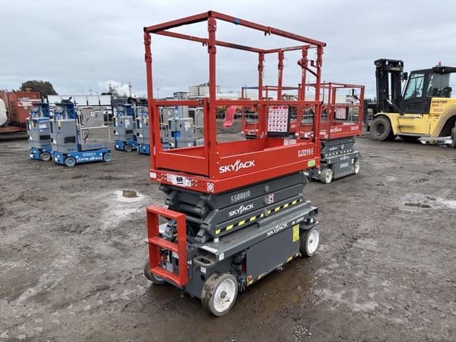 Image of Sky Jack SJ3219E equipment image 2